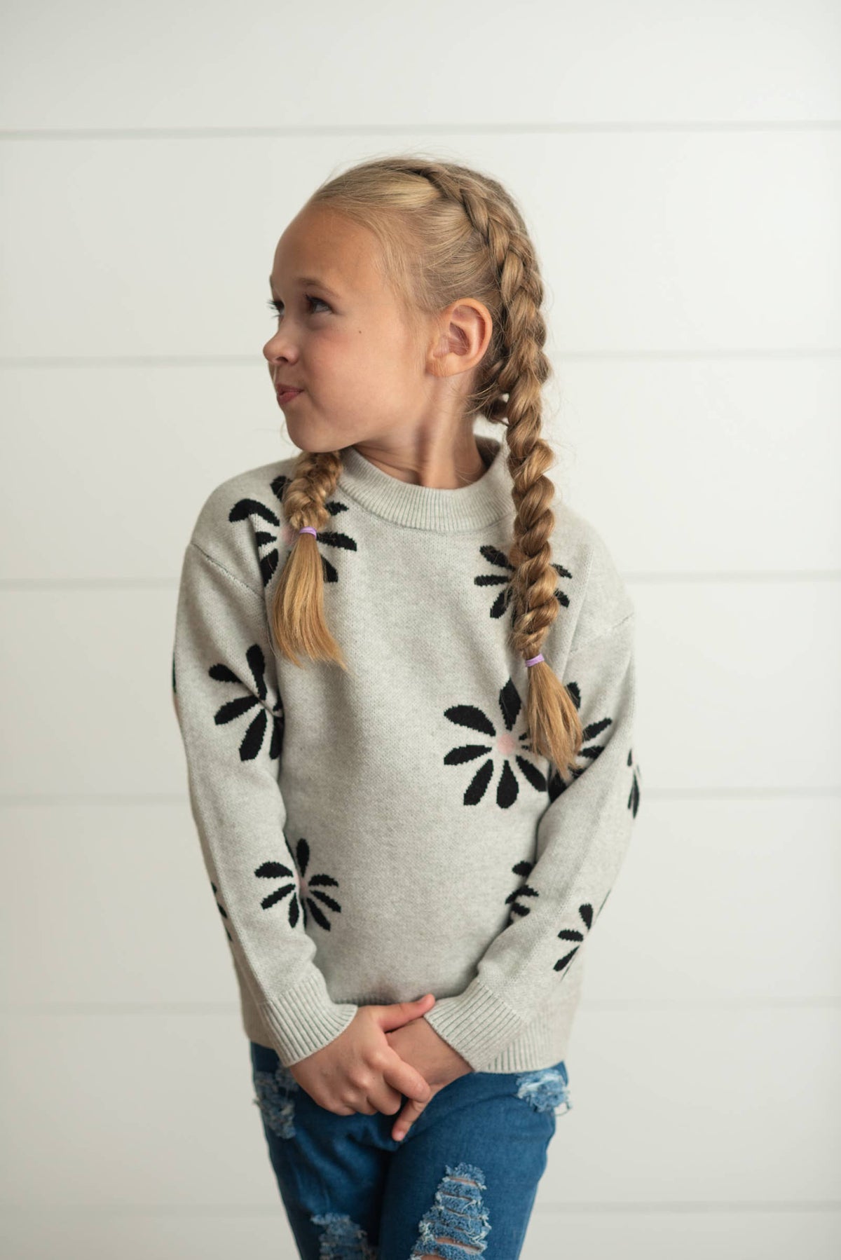 Kids Light Gray Flower Crew Neck Fall Winter Sweater