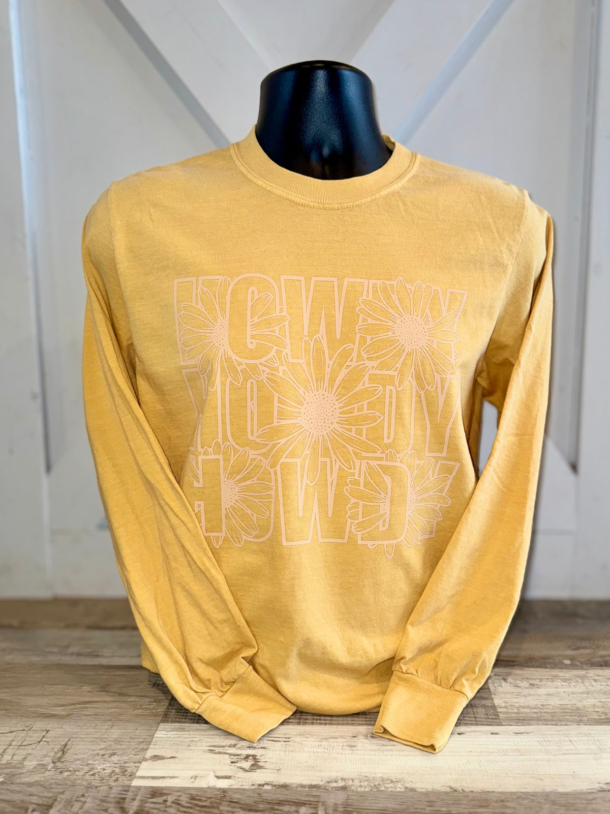 Howdy - Comfort Colors T-Shirt LS