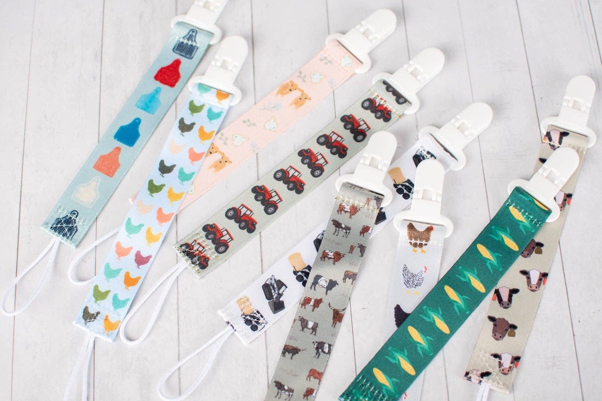 Vintage Cattle Paci Clip